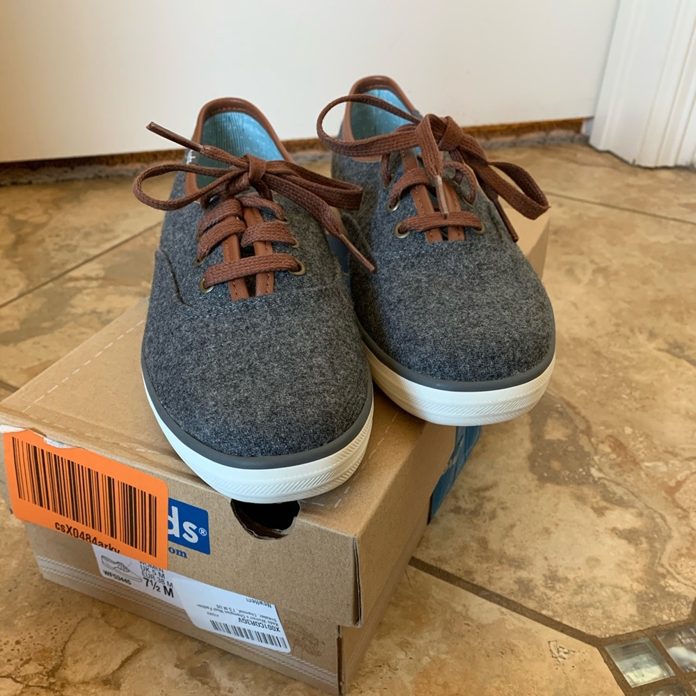Women’s shoes